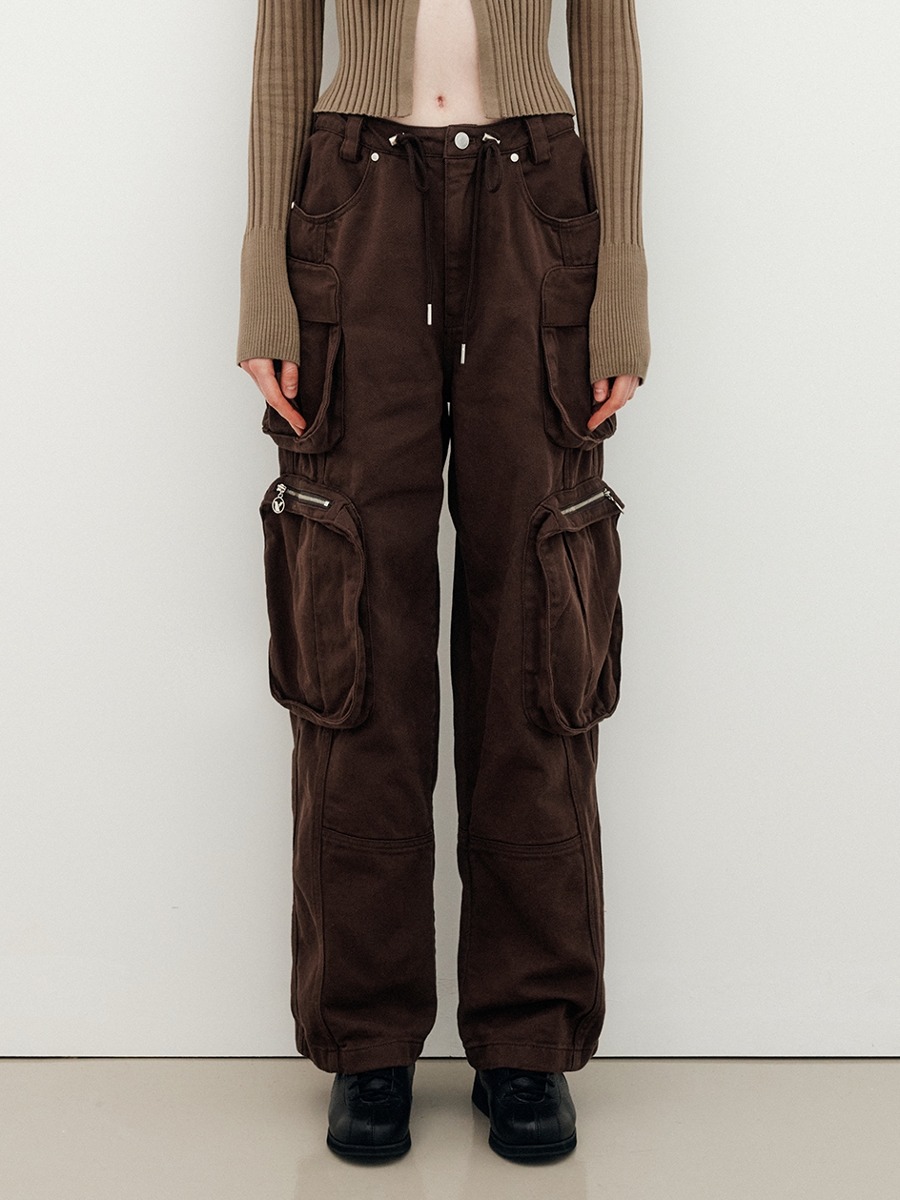 [YUSE] COTTON TWILL CARGO STRING WIDE PANTS - BROWN